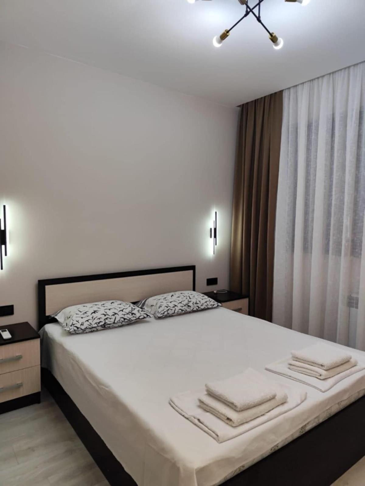Apartment On Sayat Nova 33 Jerevan Buitenkant foto